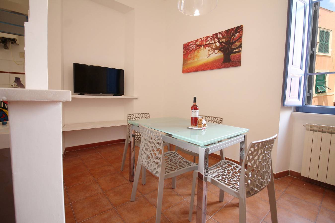 Ganze Wohnung, Walk to the Colosseum from your Family Apt in Rom Zentrum, Rom