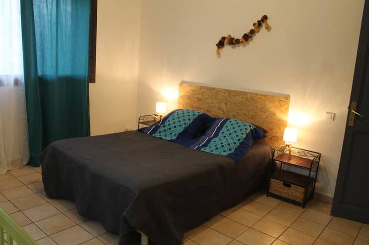 Location de vacances pour 9 personnes, avec terrasse et jardin à Casalabriva - 2