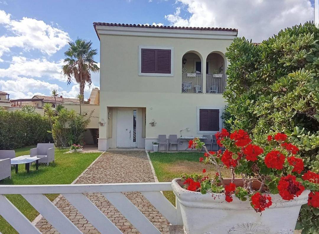 Villa Kalos in Marinagri Resort in Policoro, Golfo di Taranto