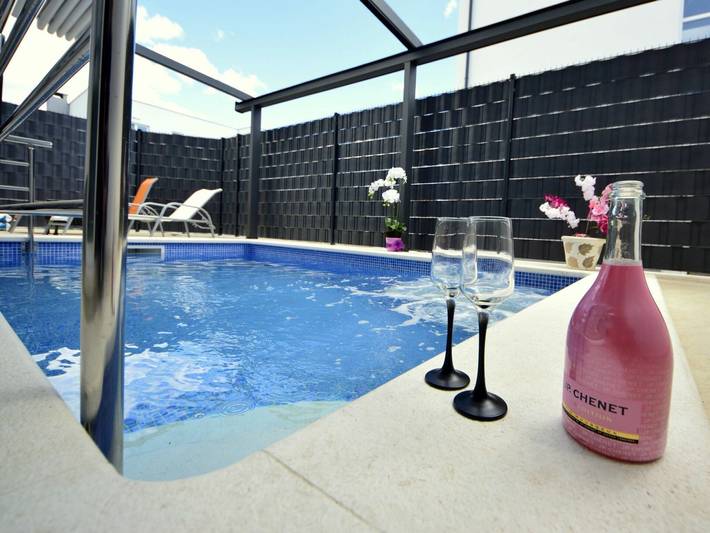 Ferielejlighed for 4 personer, med Terrasse i Trogir