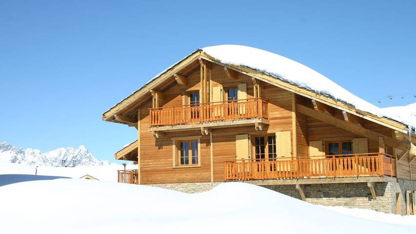 Chalet pour 15 personnes, avec jardin ainsi que piscine et sauna à Huez