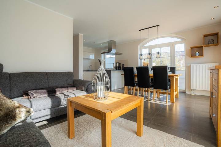 Ferienhaus für 6 Personen, mit Terrasse und Garten - 1