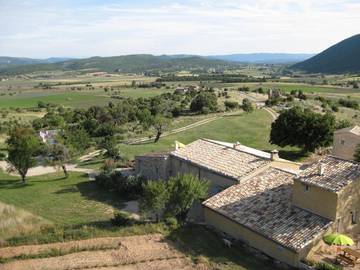 Gîte pour 5 personnes, avec piscine ainsi que vue et jardin à La Rochegiron
