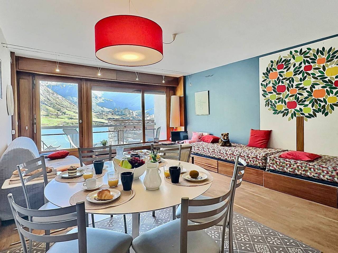 Appartement entier, Tignes, 6 pers, 55m², balcon, parking inclus in Tignes, Parc National de la Vanoise