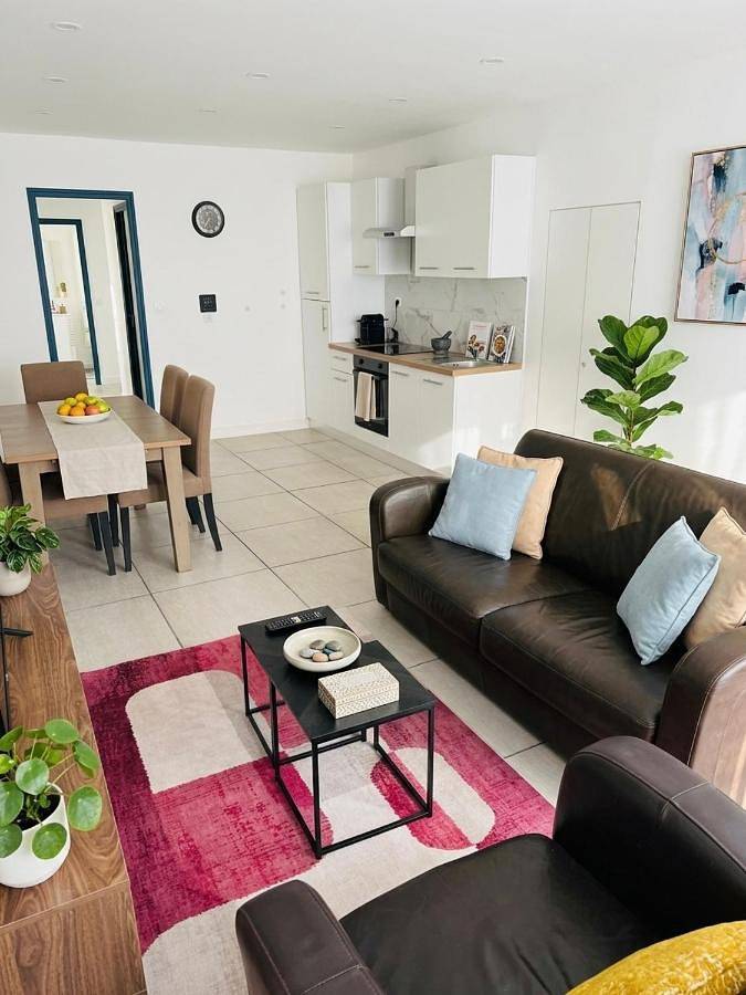 Appartement entier, Chic & Cosy - 2 Pièces Idéalement Situé in Neuilly-Saint-Front, Aisne