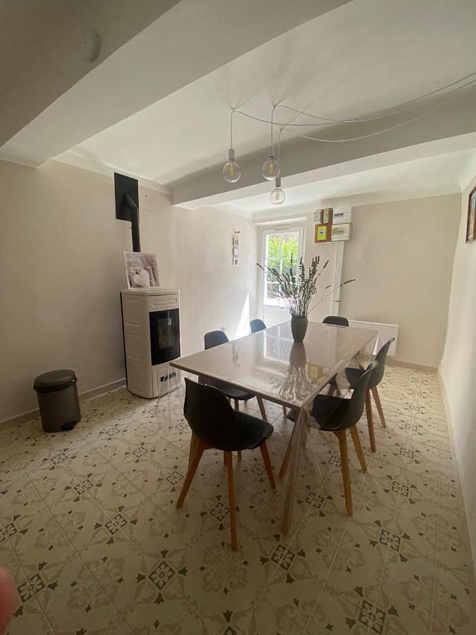 Location de vacances pour 6 personnes, avec vue à Les Mées - 4