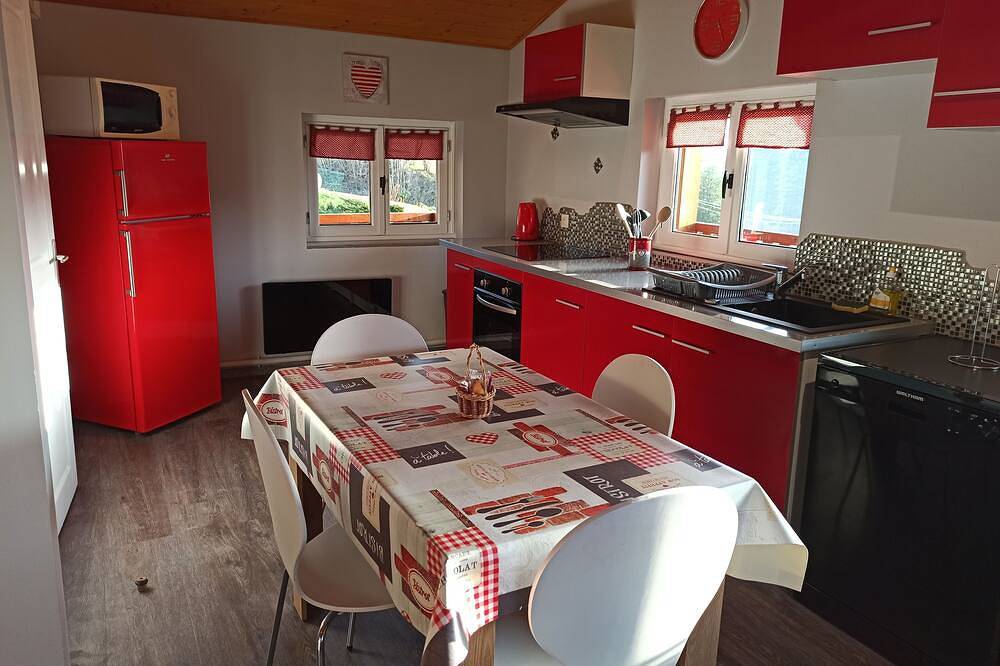 The chalet of happiness in the heart of the Vosges with beautiful mountain views in Ban-de-Laveline, Regionaler Naturpark Belchen der Vogesen