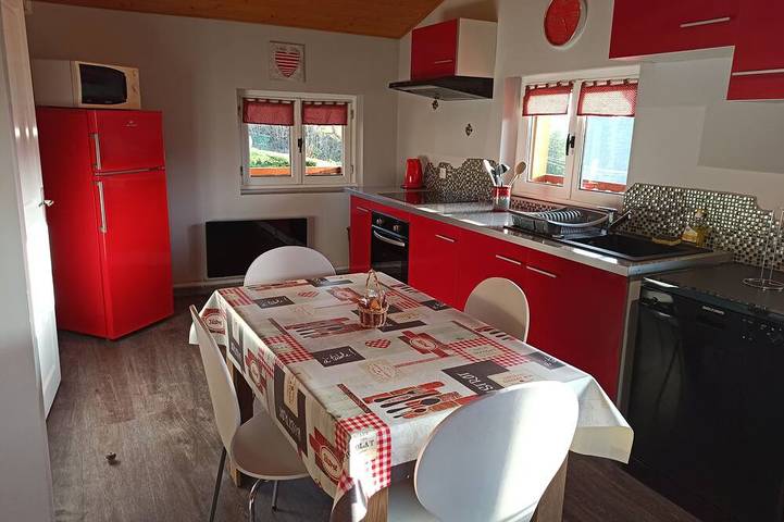 Chalet pour 6 personnes, avec balcon et jardin