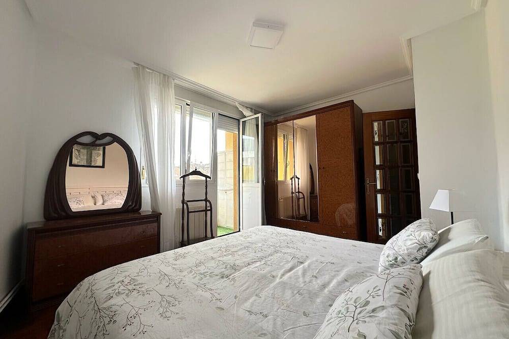 Entire apartment, Monuca de Santoña - 3803 in Santoña, Cantabrian Coast