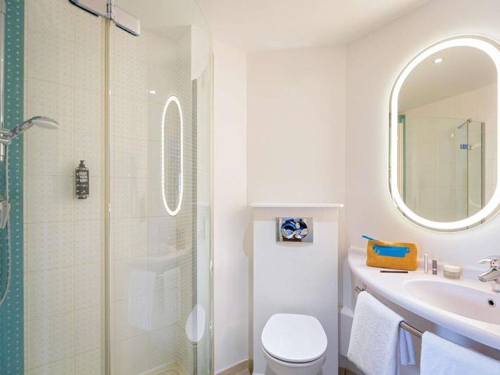 Hôtel pour 2 personnes, avec vue et terrasse, animaux acceptés à Vienne (Isère) - 4