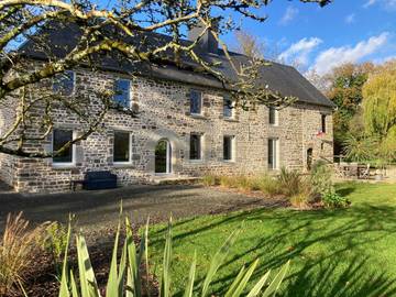 Gîte pour 6 personnes, avec vue ainsi que jardin et terrasse à Hambye