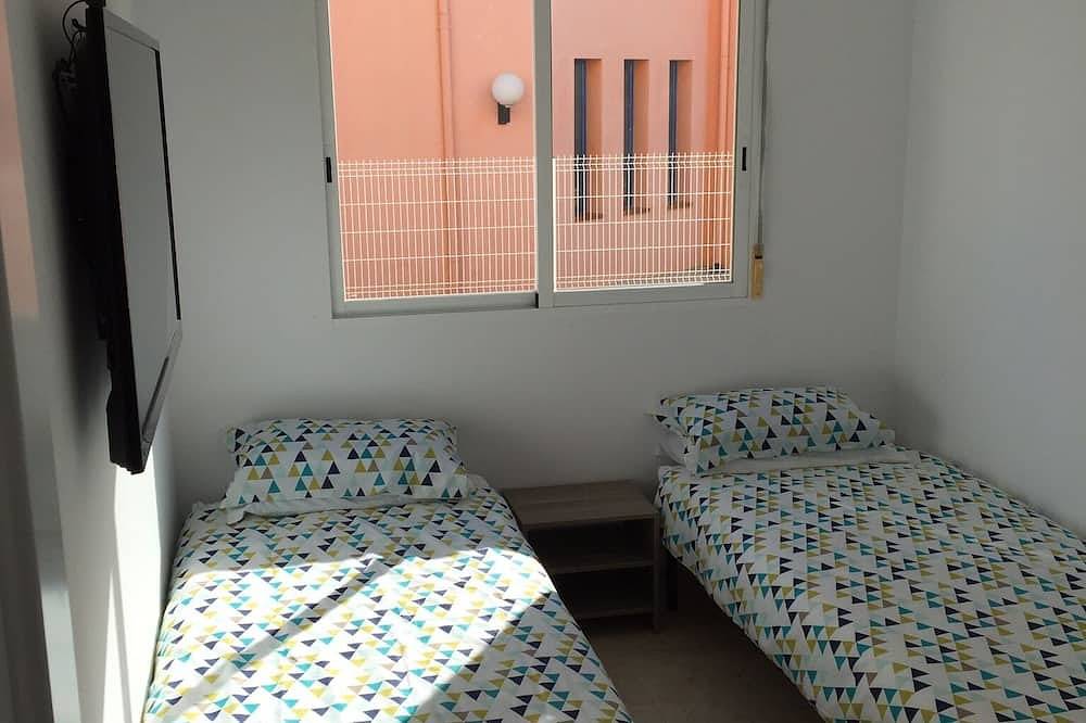 Apartamento entero, Apartamento de lujo en planta baja con una gran terraza, a minutos a pie del Arenal in Playa del Arenal, Jávea