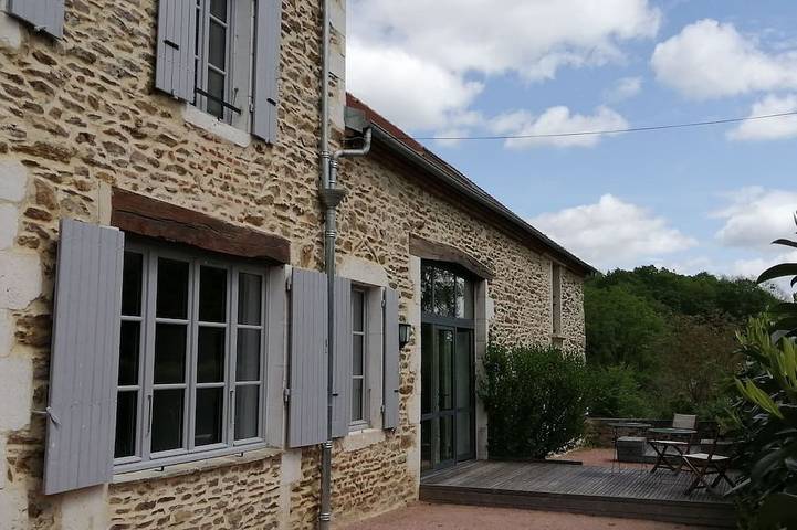 Gîte pour 12 personnes, avec Terrasse et Jardin