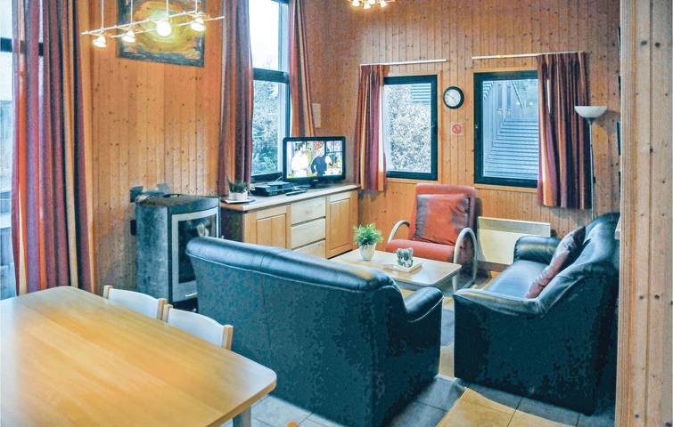 Location de vacances pour 6 personnes, avec jardin ainsi que sauna et terrasse à Houffalize - 2