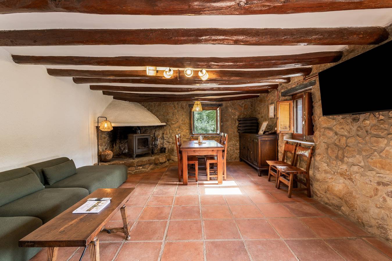 Casa rural 'Eco Masias Cal Ferran' con vistas a la montaña, Wi-Fi y aire acondicionado in Bruch, Interior de Barcelona