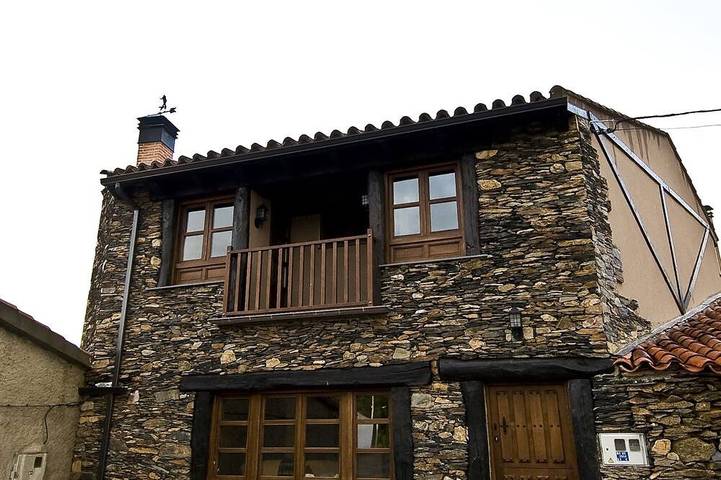 Gîte pour 10 personnes, animaux acceptés - 1