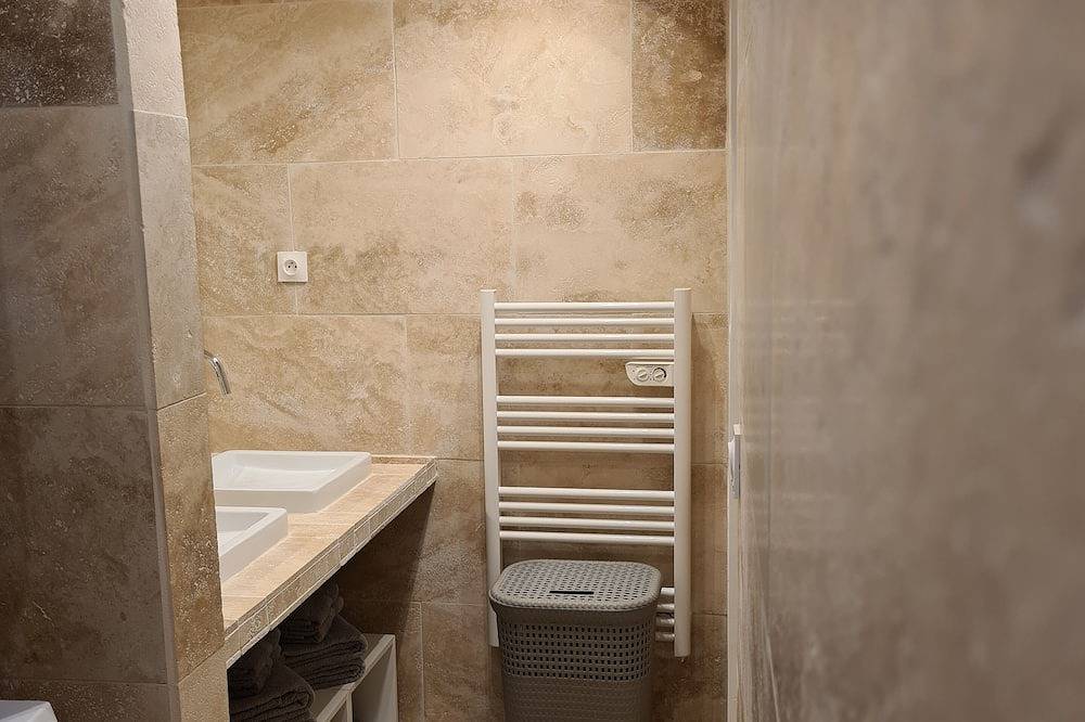 Appartement entier, Les olivades in Cavaillon, Parc naturel régional du Luberon