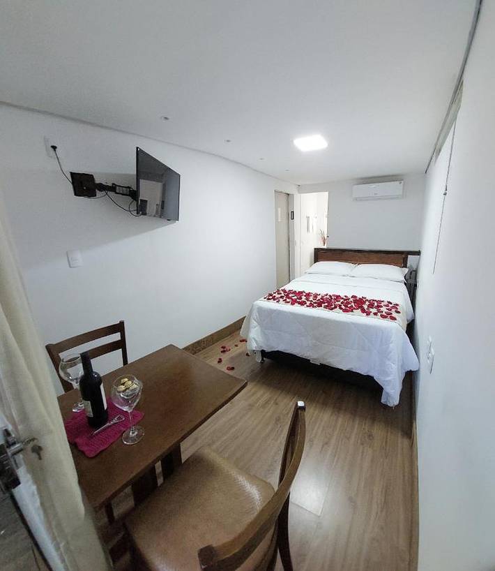 Casas e apartamentos de temporada para 2 pessoas, com piscina e jardim em Nova Lima