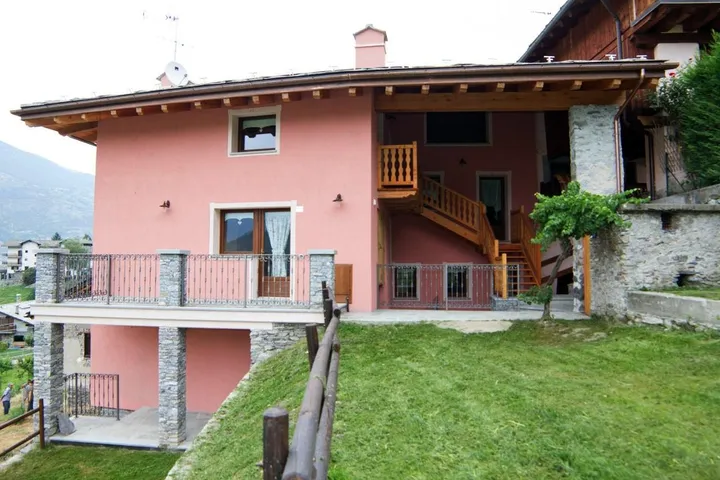 Appartamento vacanze per 2 persone, con balcone e panorama nonché giardino - 1