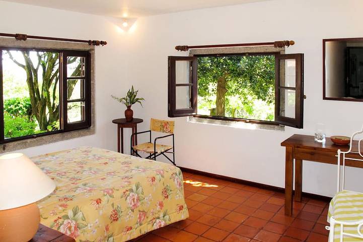 Location de vacances pour 6 personnes, avec jardin dans Venade - 2