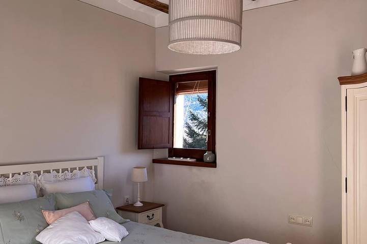 Propriété avec Wifi gratuit dispose d'un vaste jardin avec vue sur Pyrénées in La Vall de Bianya, Garrotxa
