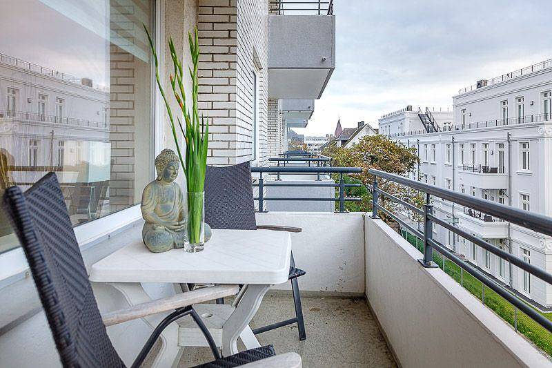 Ganze Wohnung, Haus Dünenburg, Elisabethstraße 9 - Diese freundlich eingerichtete 2-Zimmer-Wohnung befindet sich im 3 Og. mit Balkon (Süden) und Garage in Westerland, Sylt (Gemeinde)