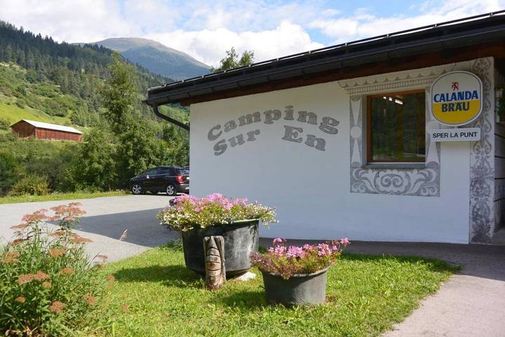 Camping pour 4 personnes, avec terrasse ainsi que piscine et sauna, animaux acceptés en Suisse - 4