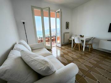 Ferienwohnung für 4 Personen, mit Terrasse und Ausblick, mit Haustier in Pietra Ligure Gemeinde