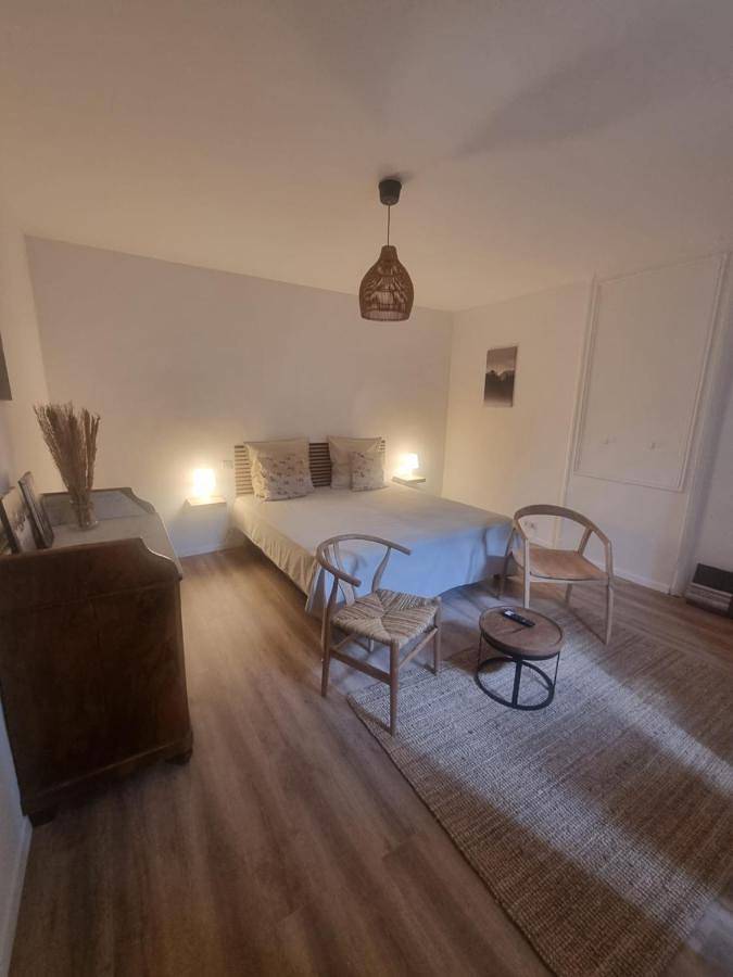 Maison d’hôte pour 2 personnes, avec vue ainsi que terrasse et jardin, animaux acceptés à Sault - 2