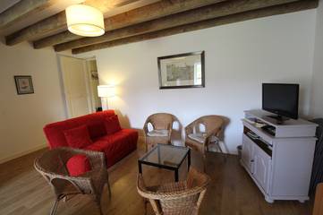 Gîte pour 7 personnes, avec piscine et jardin à Saint-Julien (Rhône)