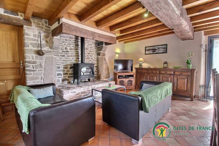 Gîte pour 6 personnes, avec terrasse et jardin à Caden - 3