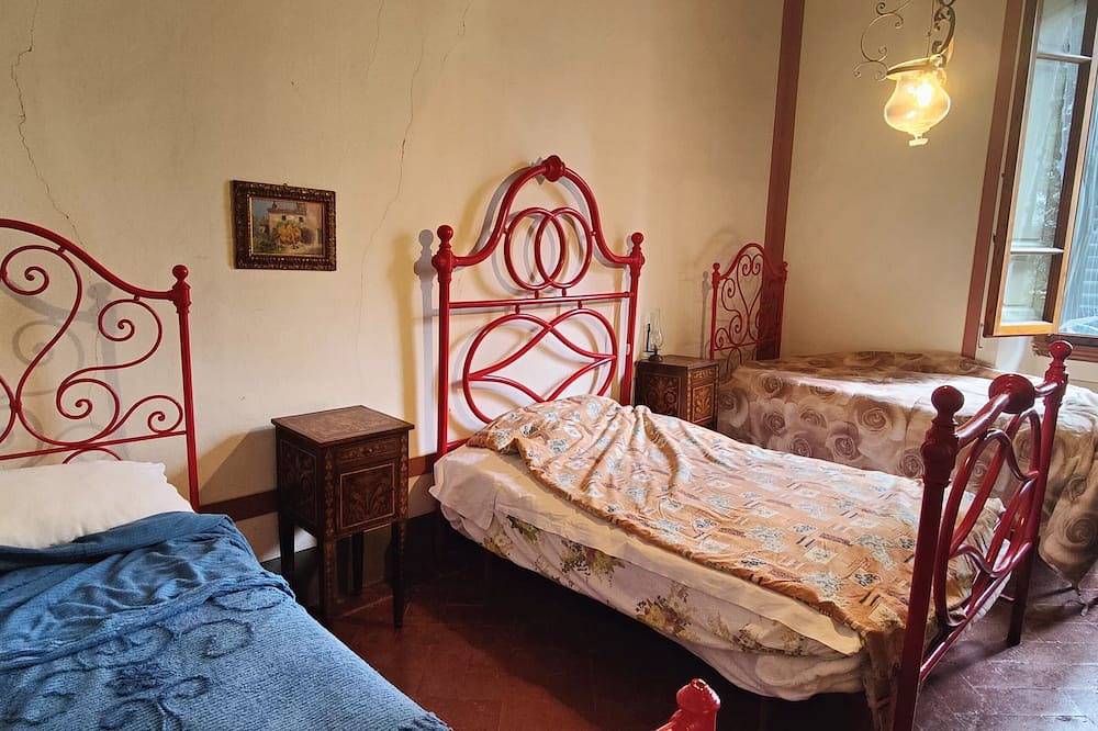 [Villa Allegri] Manor House on Farm. in Lastra a Signa, Prato Province