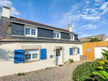 Gîte pour 6 personnes, avec jardin et terrasse à Plonéour-Lanvern
