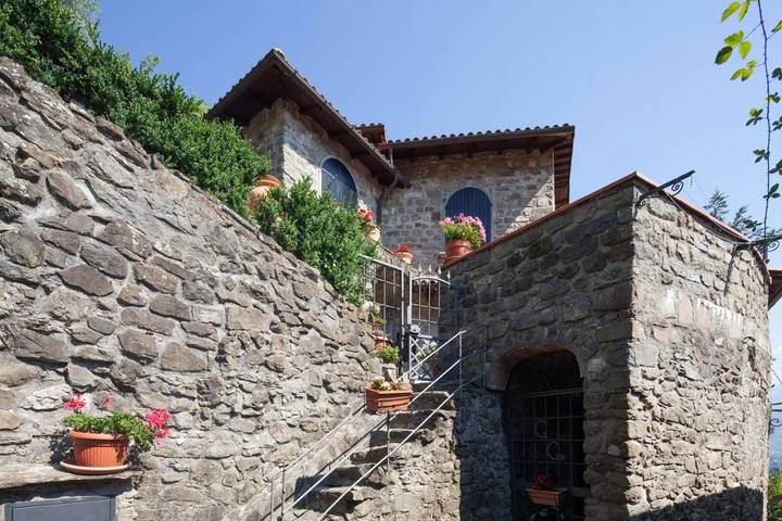 Location de vacances pour 2 personnes, avec vue et jardin, animaux acceptés à Mulazzo - 2