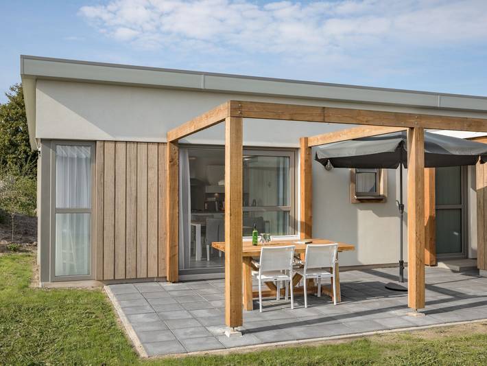 Vacation rental for 4 people, with Yard and Pool in North Sea Netherlands