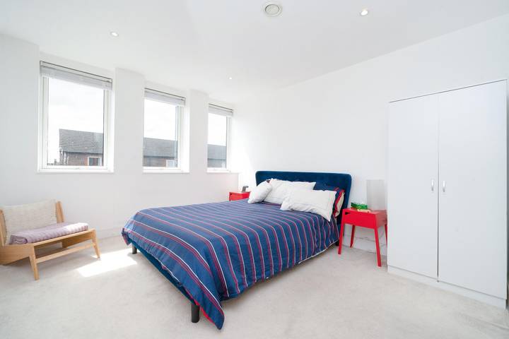 Entire apartment, Bright & Stylish 1-Bed Flat in Central Watford - Pass the Keys in Hertfordshire