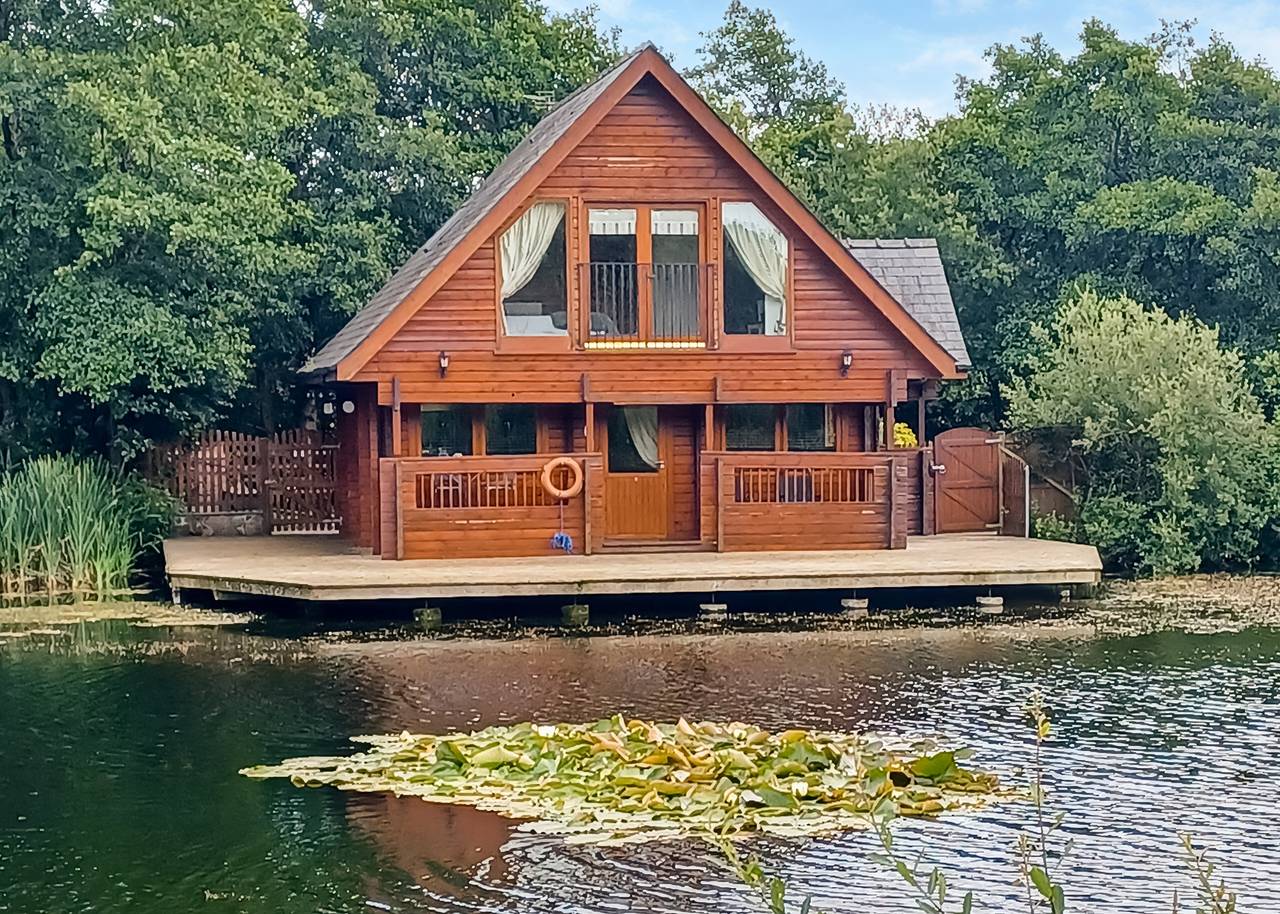 Lakeside Lodge in Anglesey