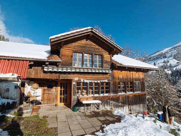 Ferienwohnung für 2 Personen, mit Balkon in Frutigen