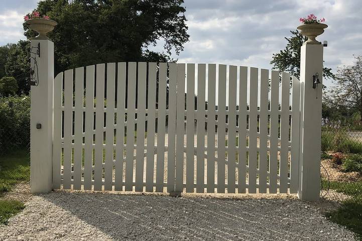 Location de vacances pour 4 personnes, avec Terrasse et Jardin à La Ferté-Loupière