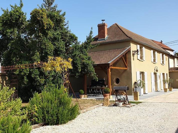 Location de vacances pour 6 personnes, avec jardin à Mareuil-sur-Ay