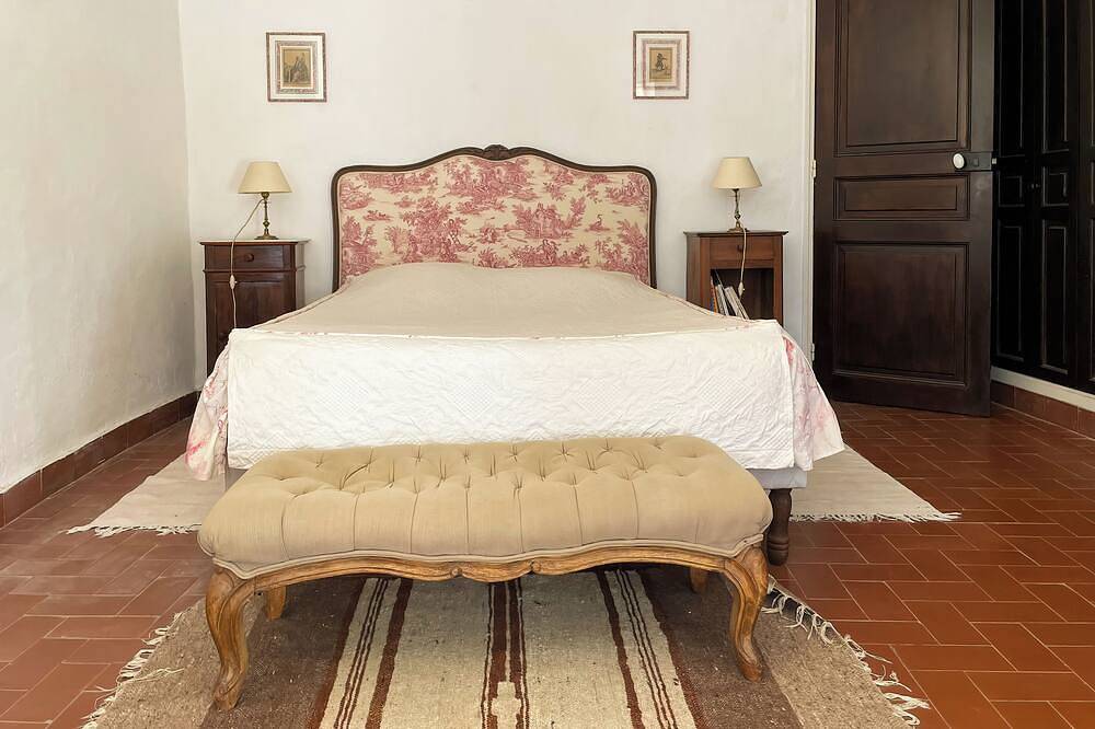 Rent house very beautiful mas provençal south Luberon - 10 beds in Mérindol, Parque natural regional del Luberon
