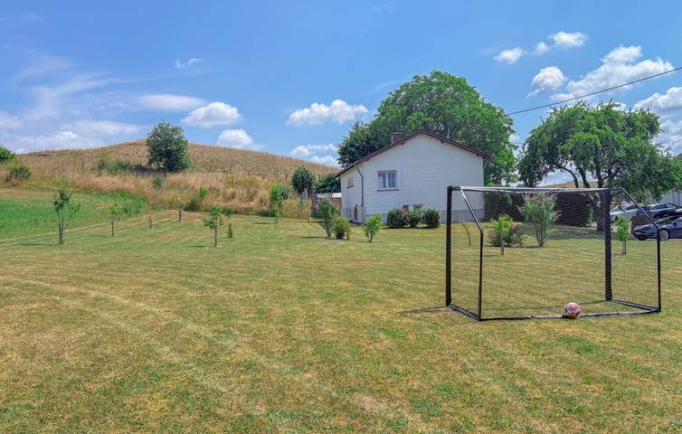 Ferienhaus für 6 Personen, mit Terrasse und Garten in der Eifel - 4