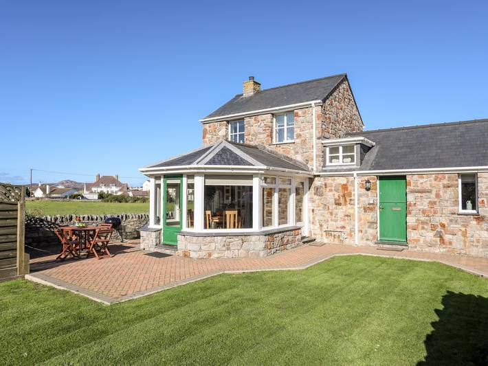 Cottage for 4 people, with Garden in Trearddur Bay
