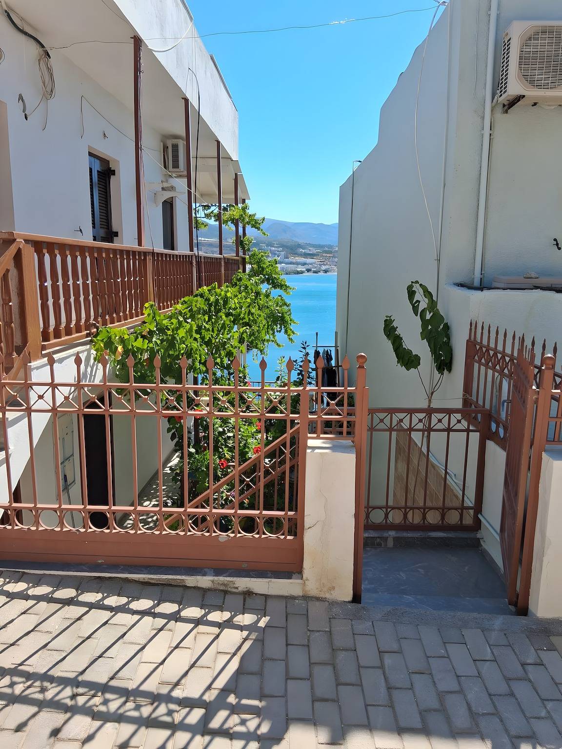 Appartement entier, Appartement 'Porto Beach' avec vue sur la mer, Wi-Fi et climatisation in Makry Gialos, Région de Lassithi