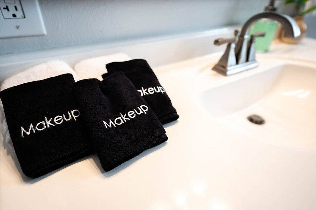 Artistic Escape - 2Br/2Bath - Dog Friendly in Lubbock, Lubbock County