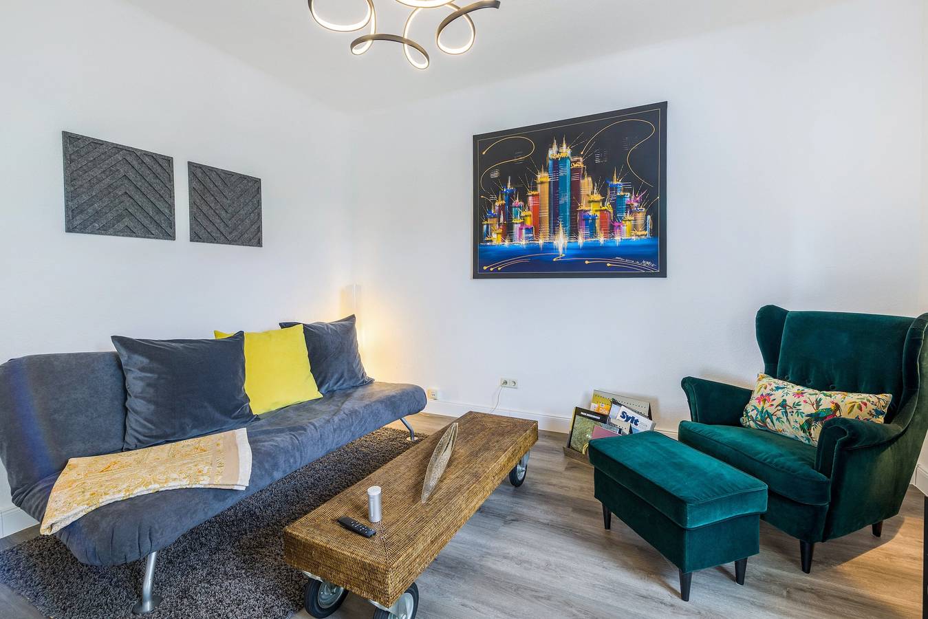 Ganze Wohnung, Arbeiten oder entspannen in Gevelsberg - 120 qm mit Klimaanlage & Balkon in Gevelsberg, Ennepe-Ruhr-Kreis