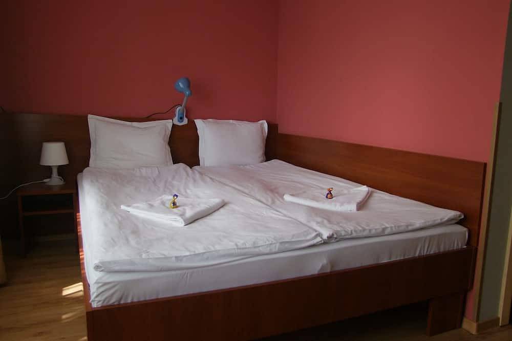 Spacious 5-bedroom building in charming Rzeszów with Ac, Wifi in Rzeszów, Karpatenvorland