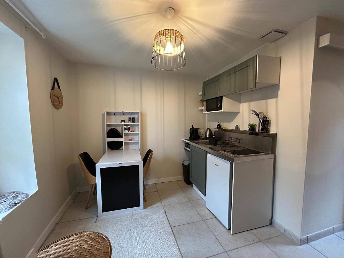 Appartement entier, L'annexe in Venouse, Région d'Auxerre