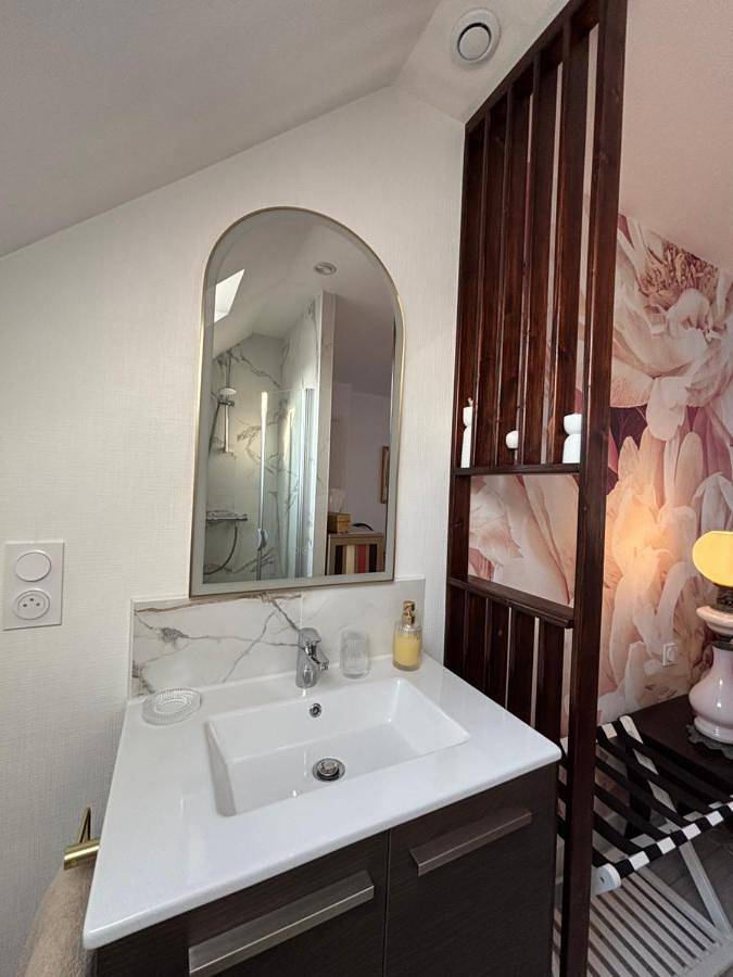 Double Room with Shared Bathroom in Douarnenez, Région de Quimper