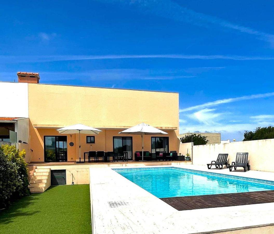 Four-Bedroom House in Ria de Aveiro, Torreira